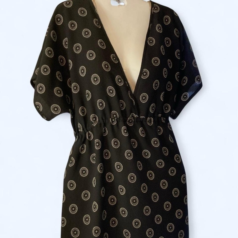 Black and white circle print V-neck dress with detailed trim XL Portocruz